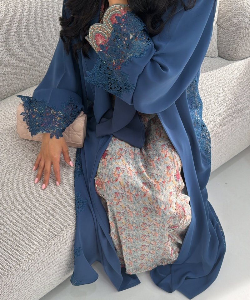Alternative view of ABAYA L221