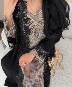 Alternative view of ABAYA L211￼