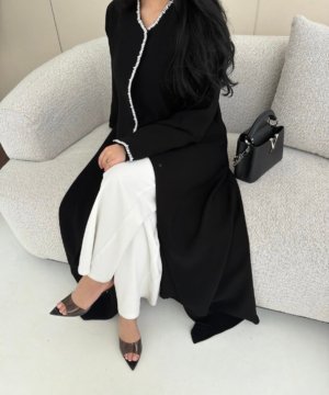 Alternative view of ABAYA L213