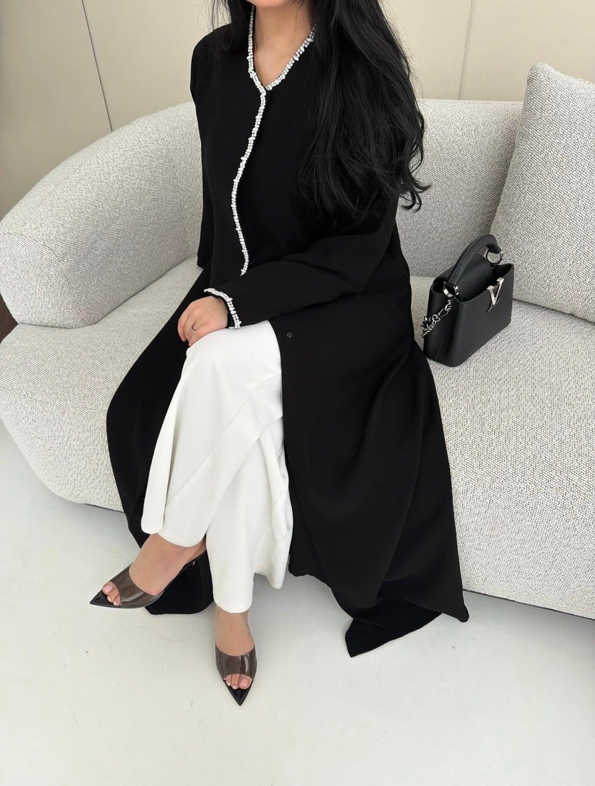 Alternative view of ABAYA L213