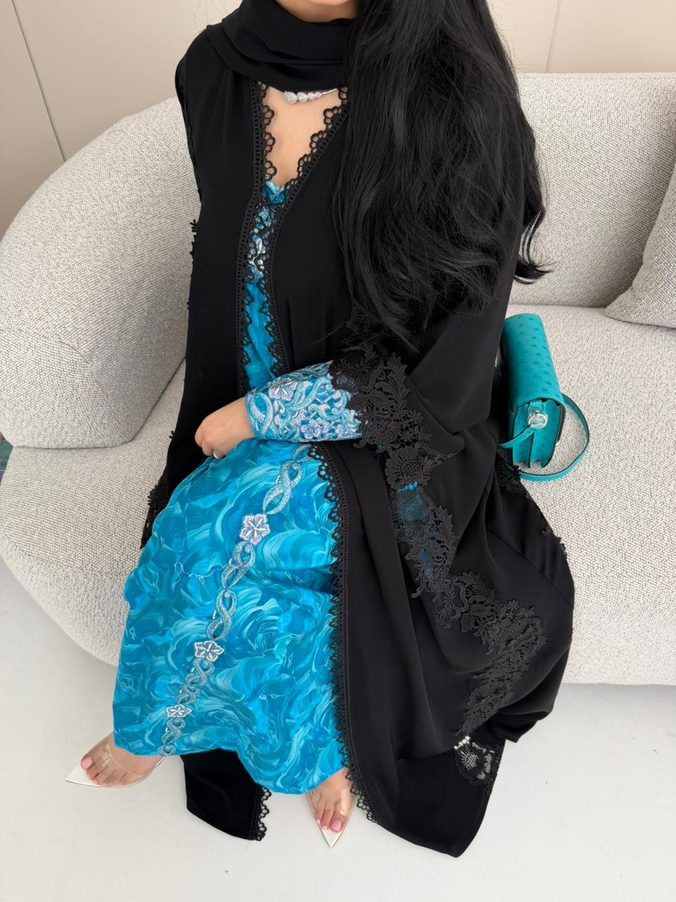ABAYA L209