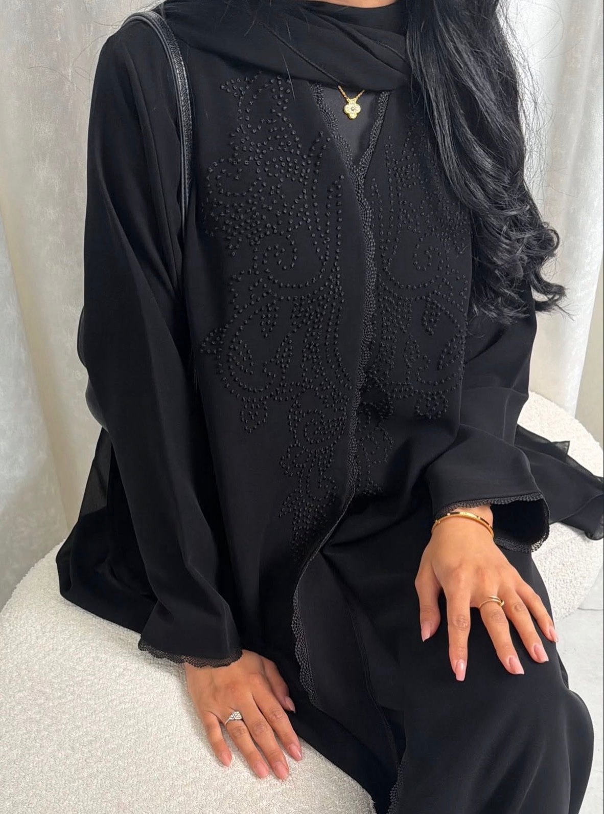 Alternative view of ABAYA L230