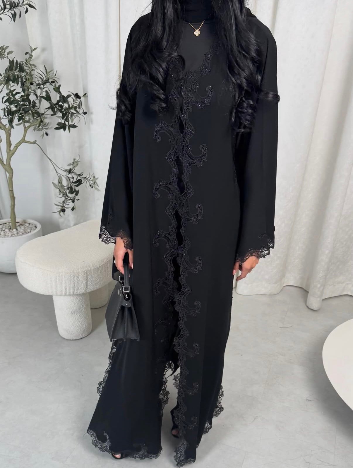 Alternative view of ABAYA L235