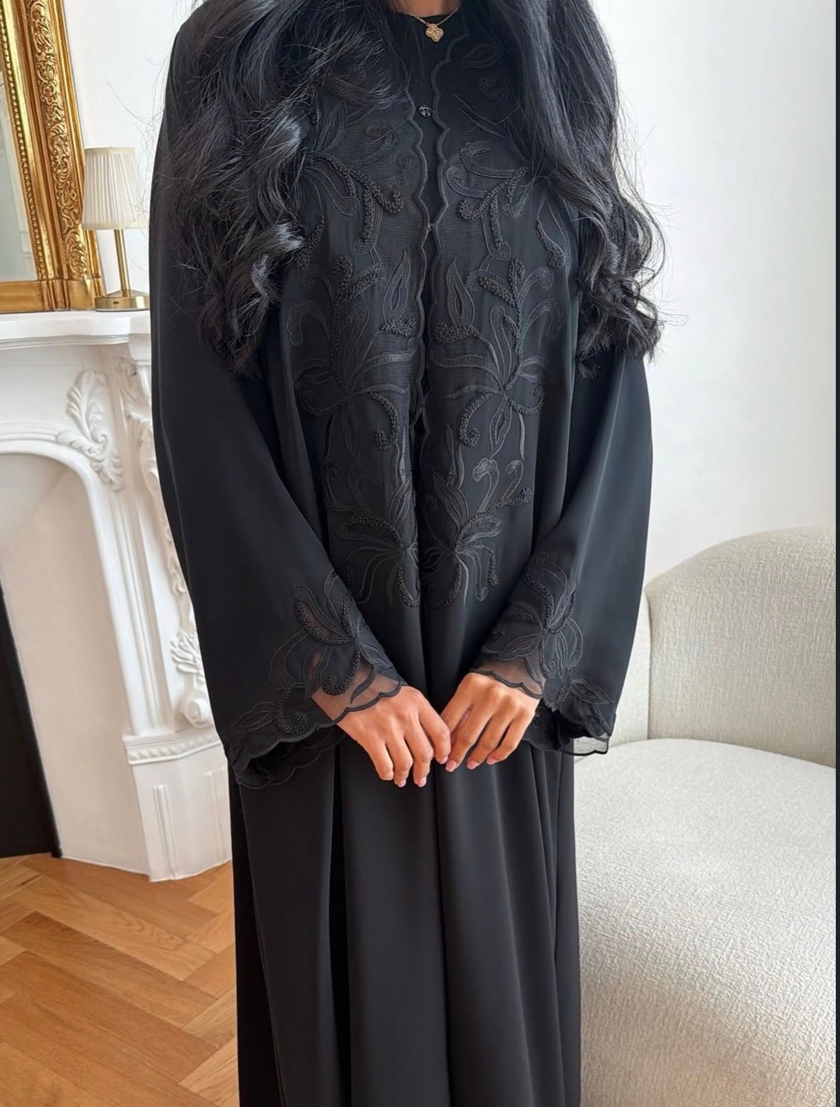 Alternative view of ABAYA L239