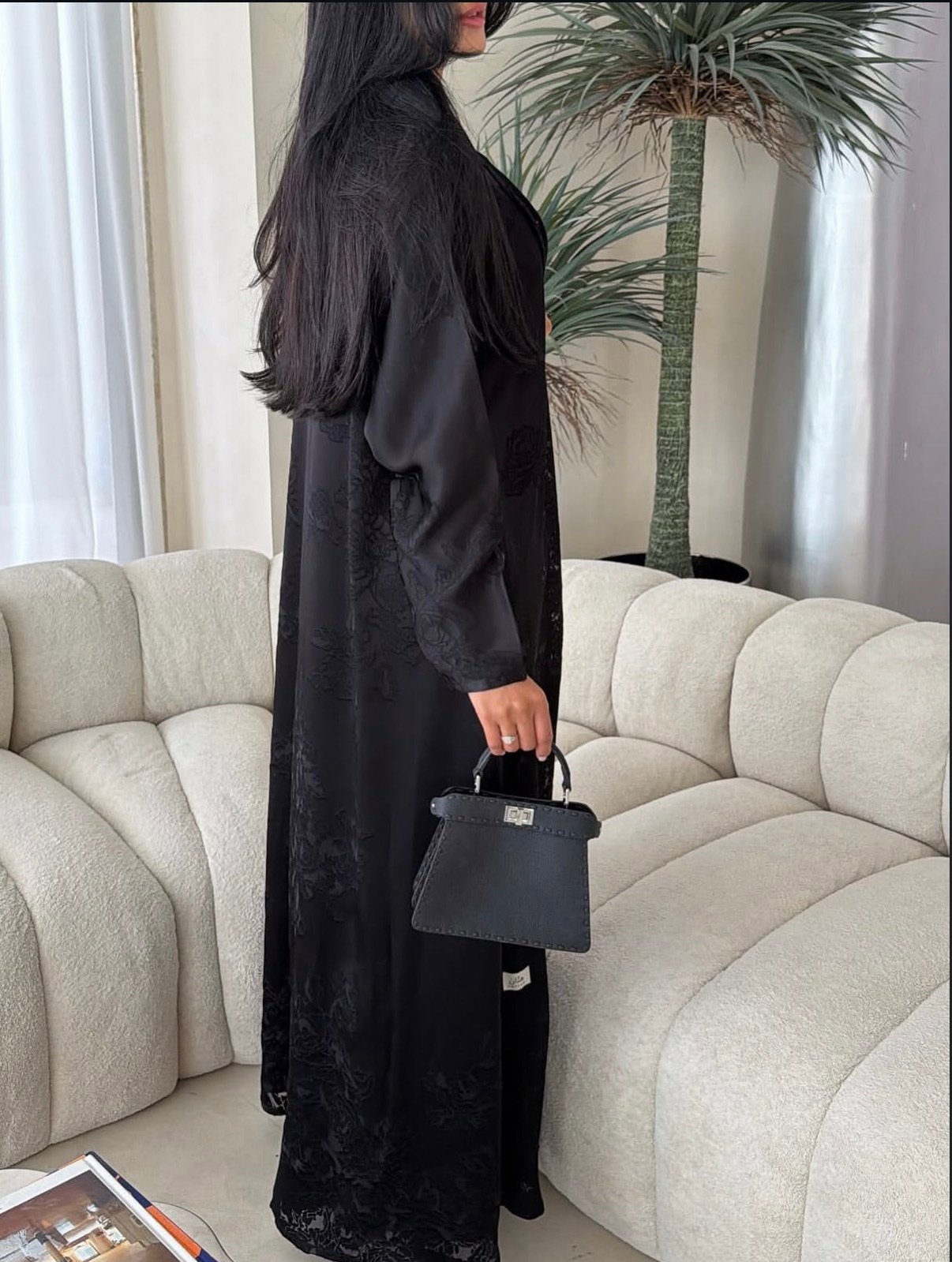 Alternative view of ABAYA L264