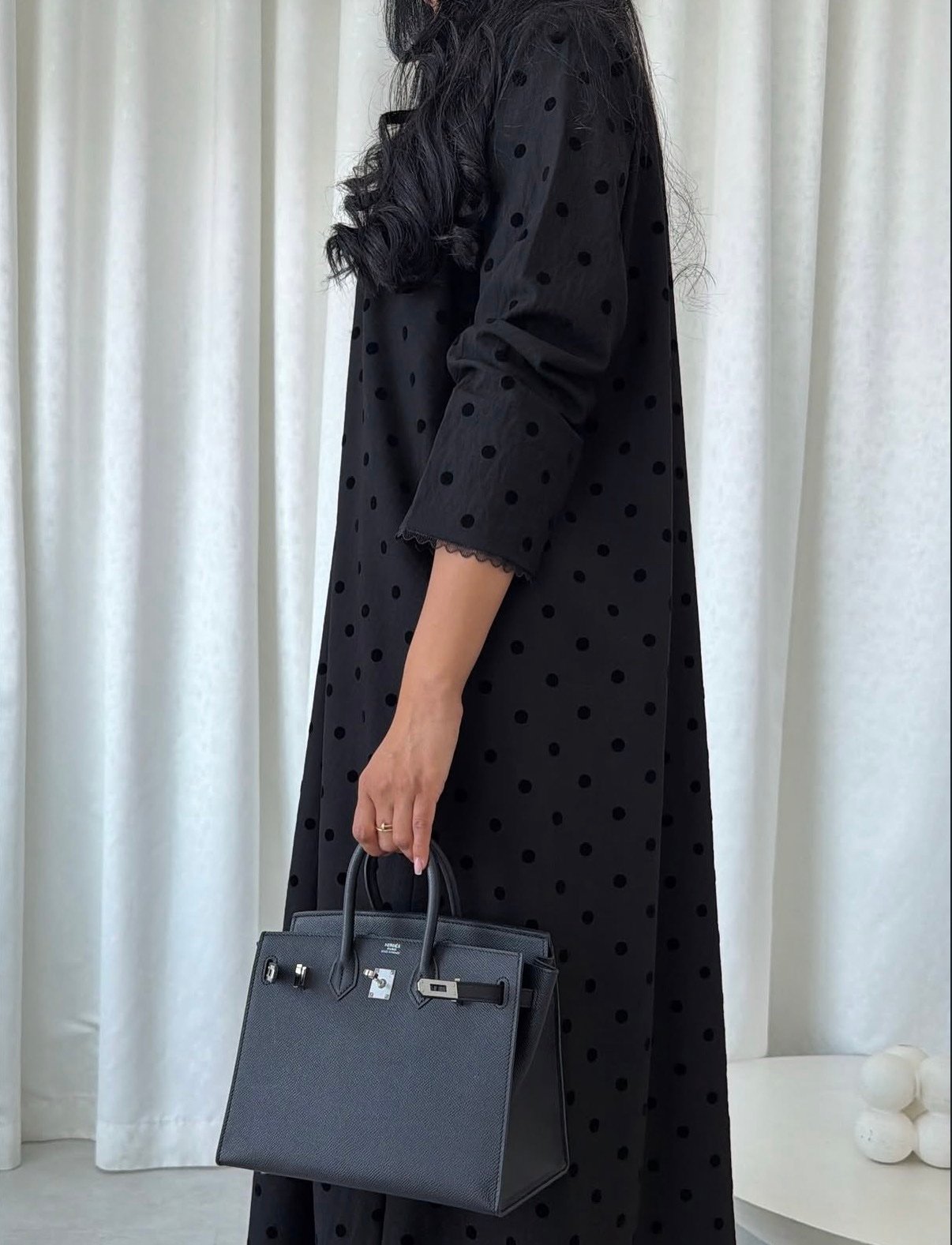 Alternative view of ABAYA L242