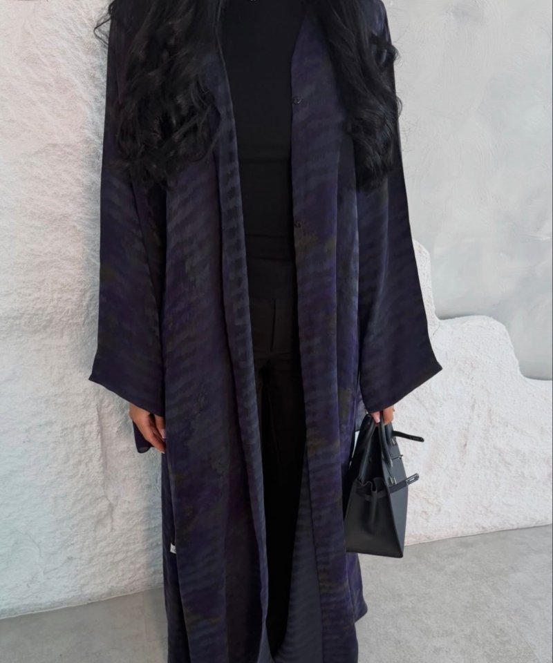 Alternative view of ABAYA L245