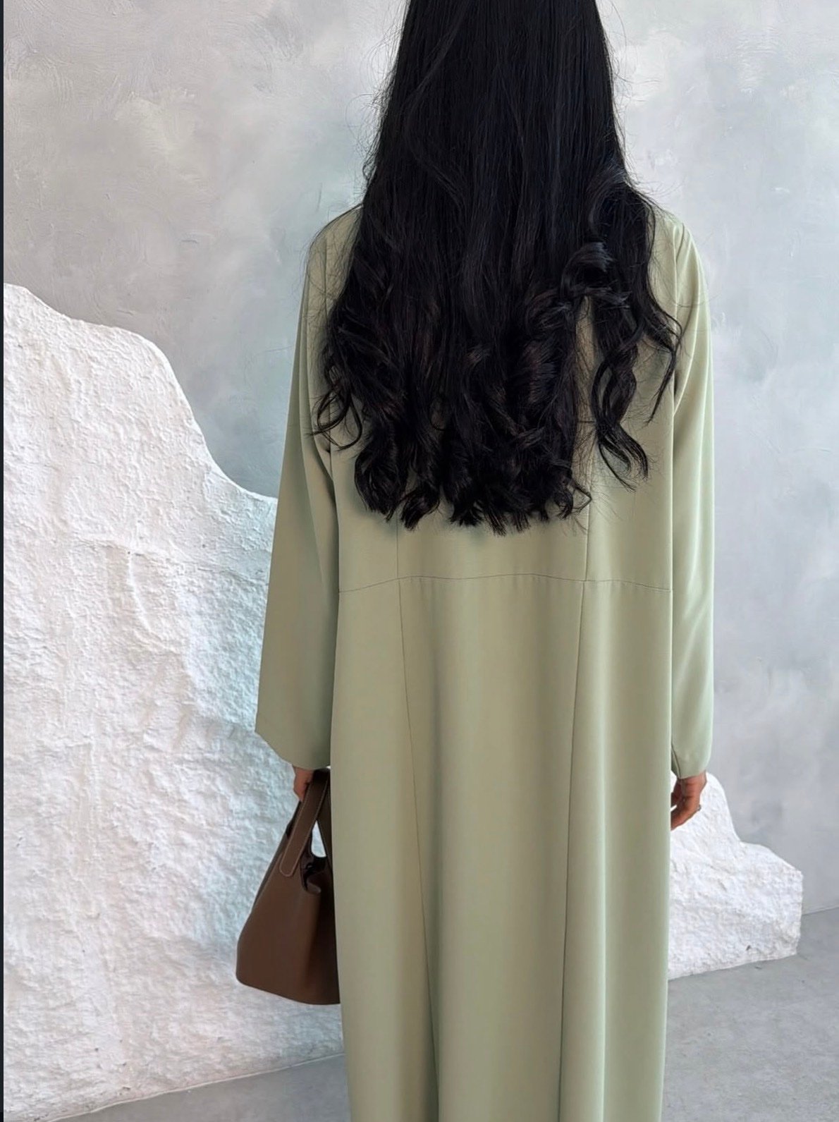 Alternative view of ABAYA L247