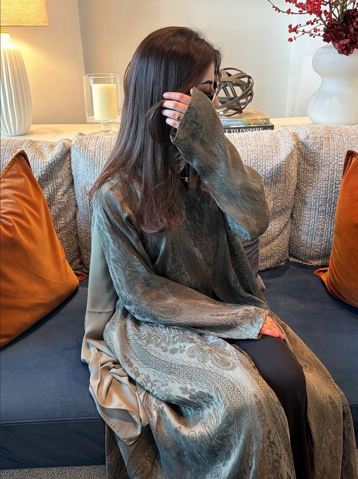 Alternative view of ABAYA L252