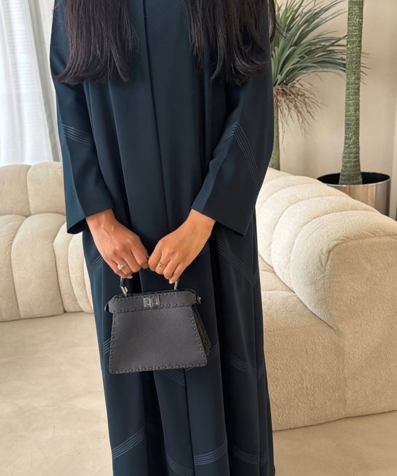 Alternative view of ABAYA L254