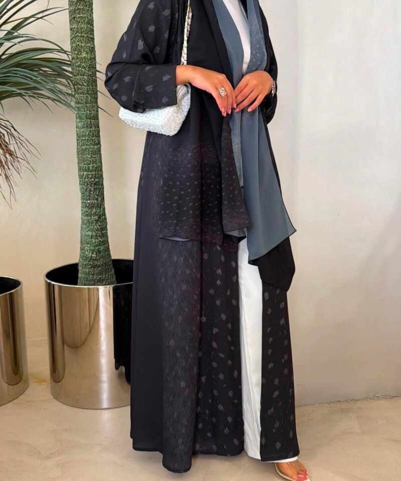 Alternative view of ABAYA T17